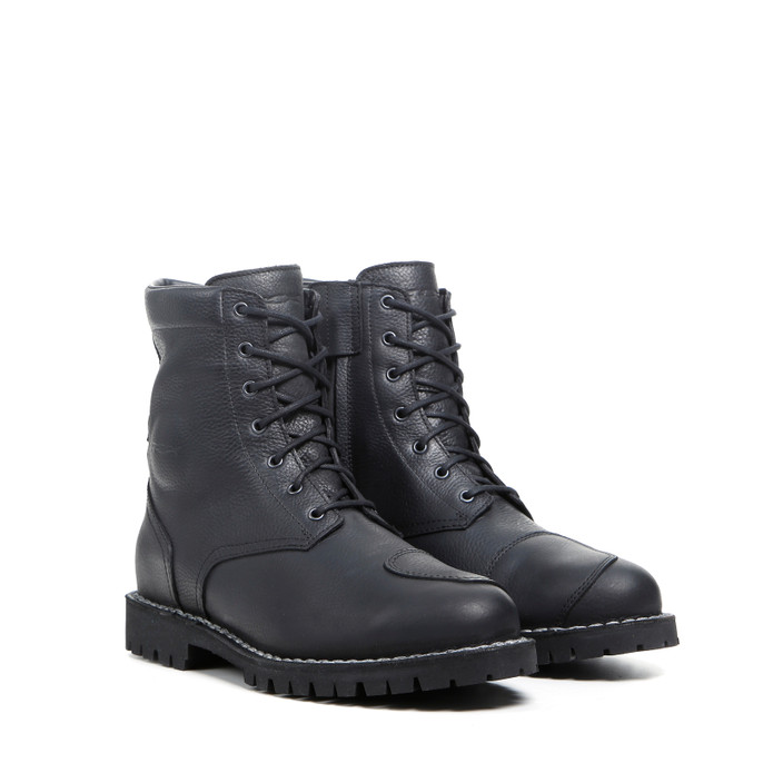 7296W TCX HERO WP BLACK 42