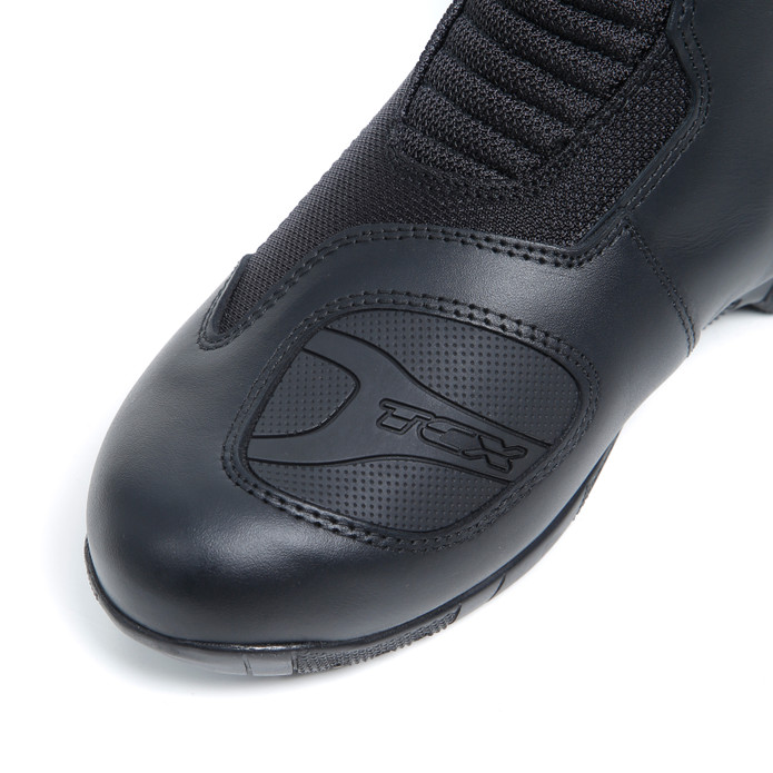 0a0505ee 04a2 4e95 b5f7 5cfd8afa104e