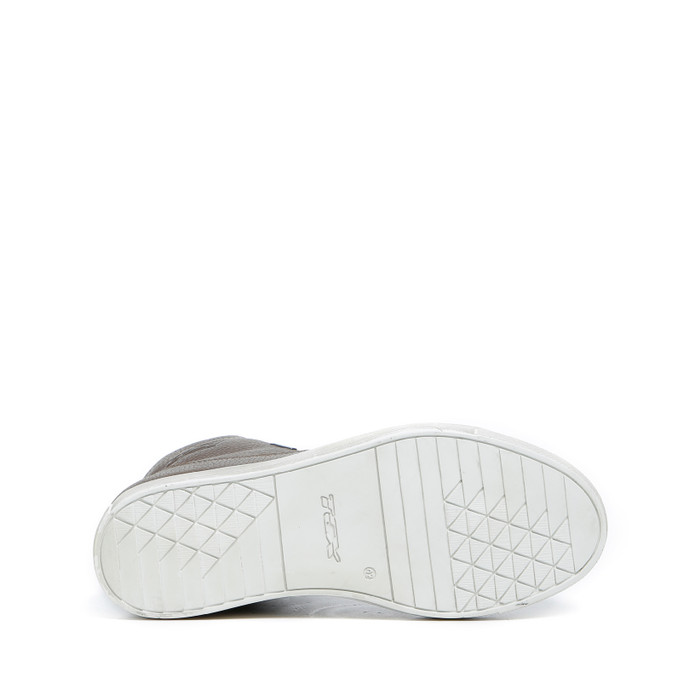 6e1c96f8 091f 46b7 a0ba ae24d398f07d