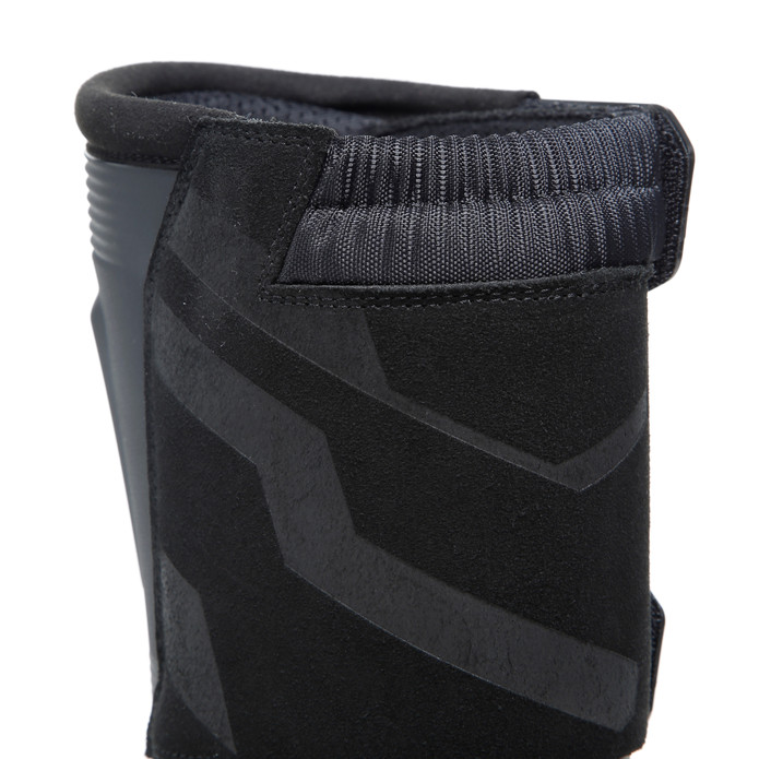 82a42c83 d15d 4d3c 9b30 2318a2ac6159